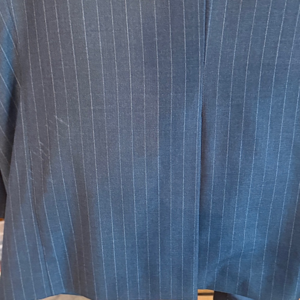 Hart Schaffner Marx Charcoal Pinstripe Suit Jacket - Picture 7 of 7